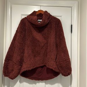 Lululemon fleece/teddy pullover